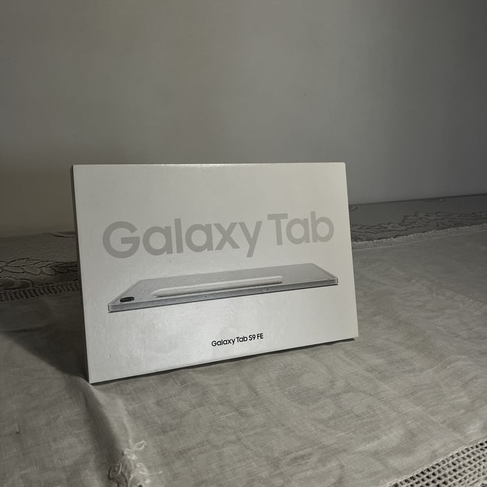Samsung Galaxy Tab S9 FE - Usado | 256 GB | 8 Memória RAM | 10.9”