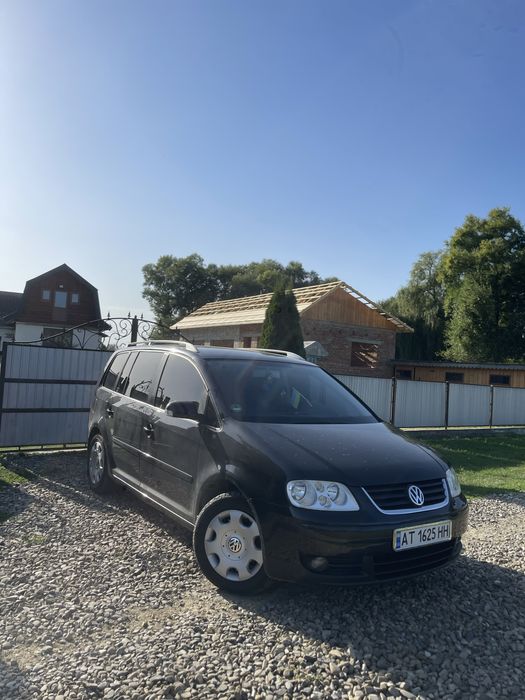 Продається автомобіль Volkswagen Touran  1,6MPI 7 місць