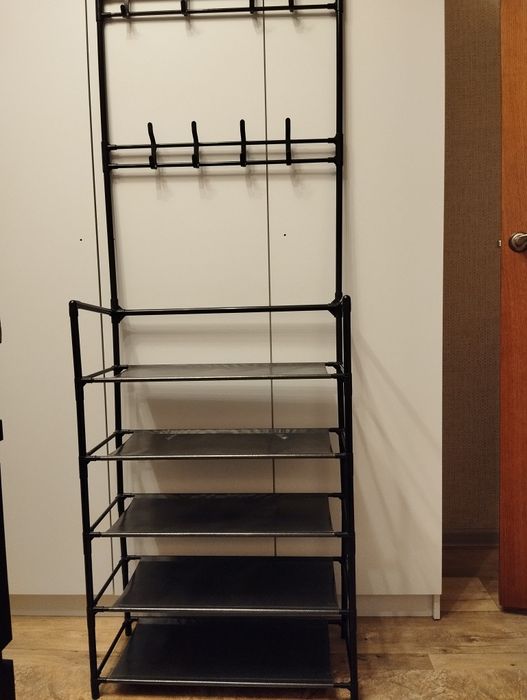 Продам комп'ютерний стіл і вішалку для передпокою