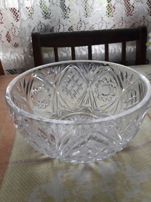 Хрустальная большая салатница