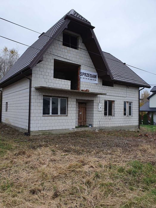 Dom wolnostojący 147 m2 działka 815 m do aranżacji - Osieck
