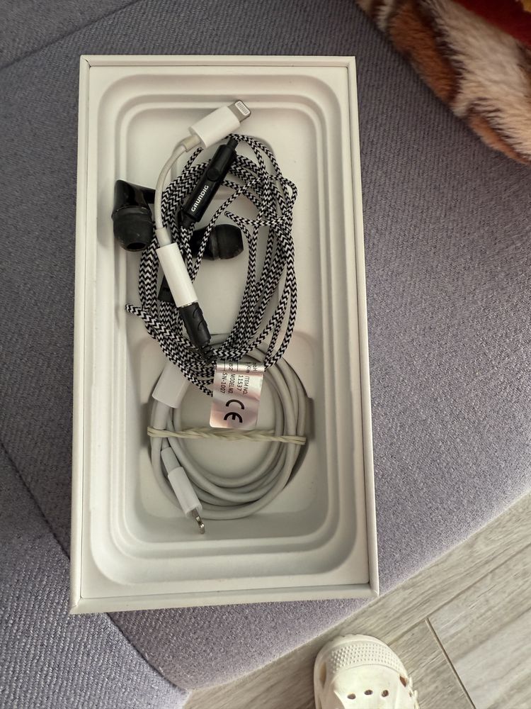 Iphone 11. 128 GB , stan idealny
