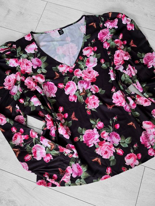 Nowa bluzka damska,czarna w kwiaty, shein 3xl