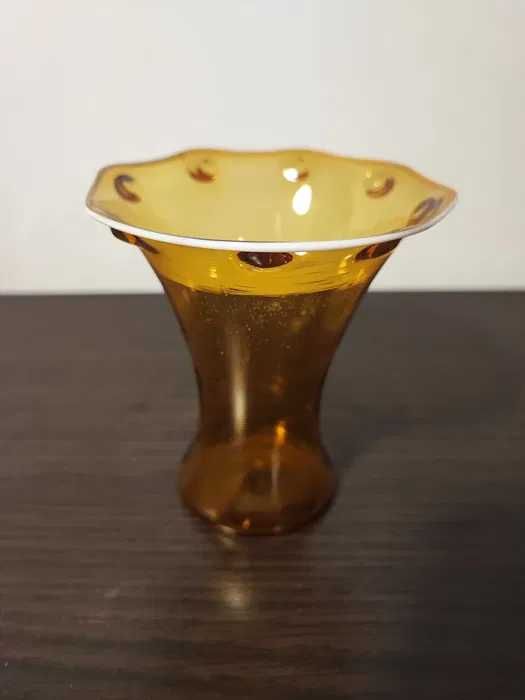 Stare żółte bursztynowe szkło wazon