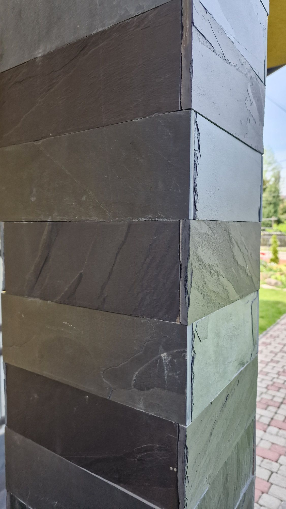 Łupek Black Slate 10x30cm płytka elewacyjna