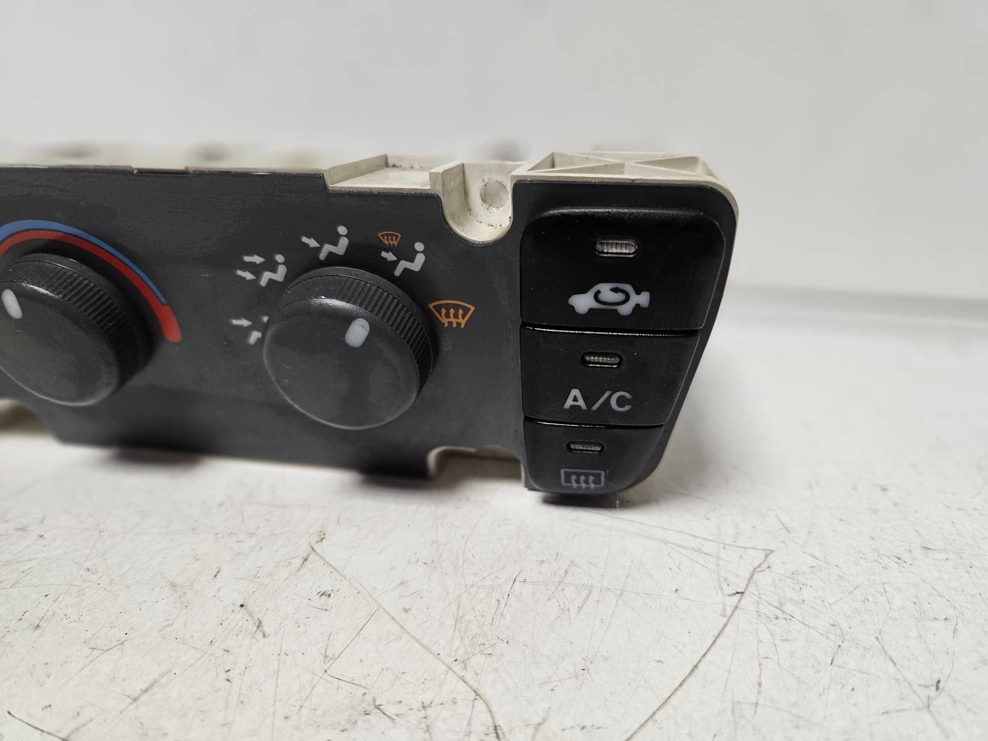 Honda CRV I panel sterowania nawiewu BQ919-399
