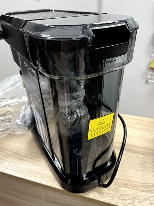 Ekspres Do Kawy Kolbowy Z Spieniaczem Mleka Cecotec Cafelizzia 790