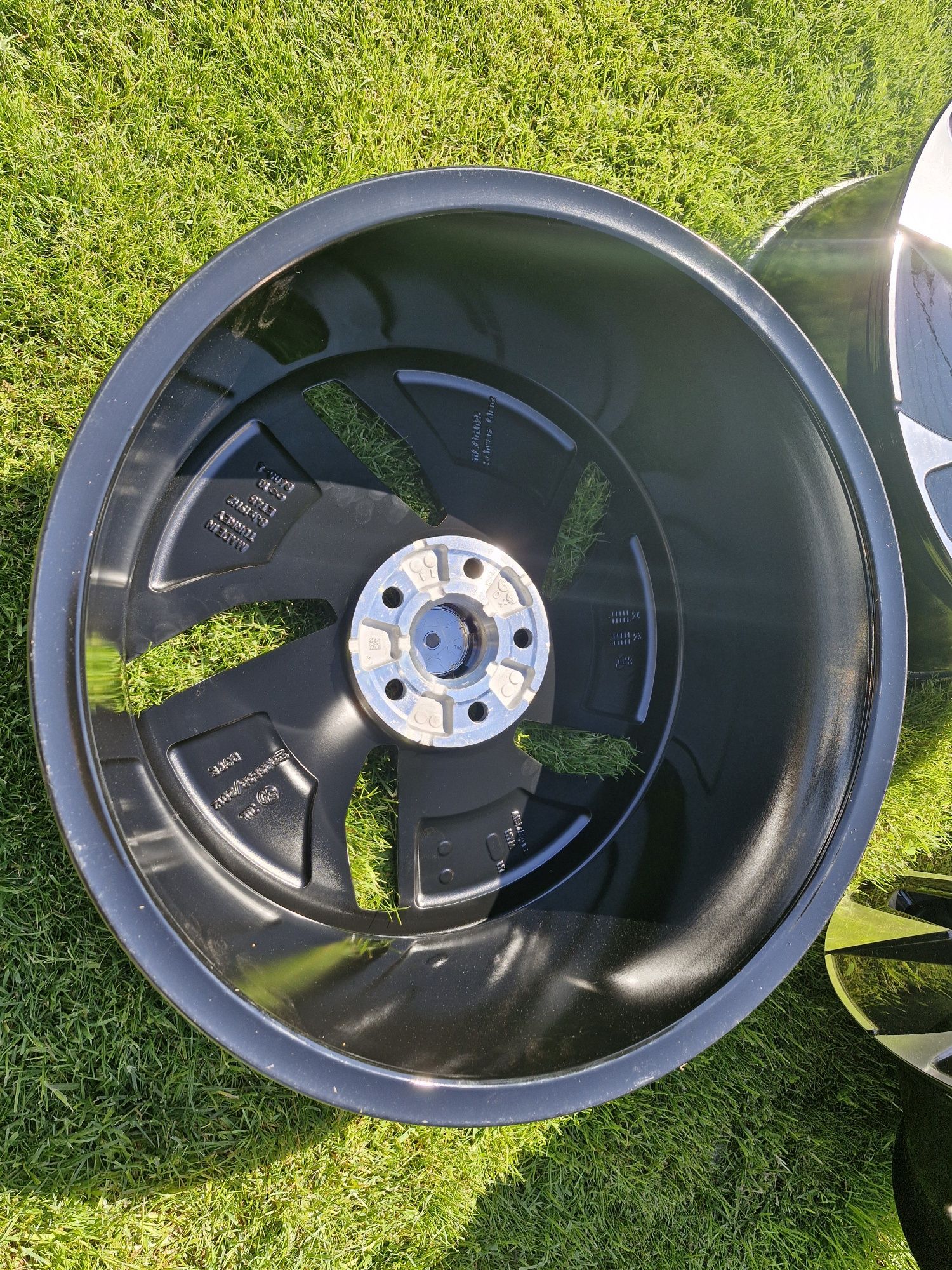 Nowe felgi aluminiowe Oryginalne VW ID4 ID7 19" 5x112 Skoda  Audi