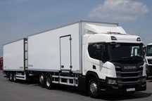 Scania P 410 / CHŁODNIA / ZESTAW TANDEM / PRZEJAZDOWY / 3x Agregat THERMO KING - FRIGO BLOCK / 3x WINDA ZAŁADOWCZA / MUTITEMPERATURA  PO ZŁOTYM KONTRAKCIE SERWISOWYM