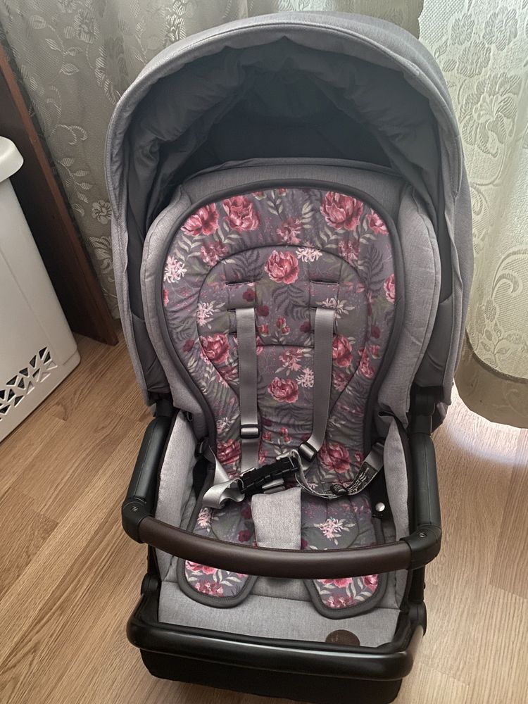 Коляска 2 в 1 Baby Design Bueno