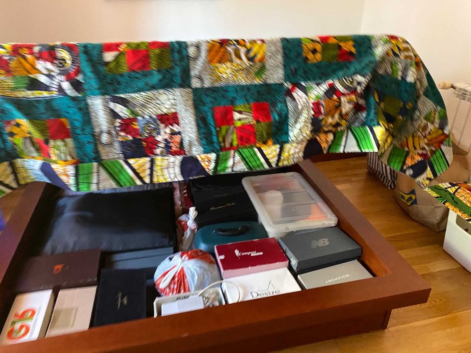 Cama casal CEREJEIRA com arrumos(Muito bom estado e qualidade)