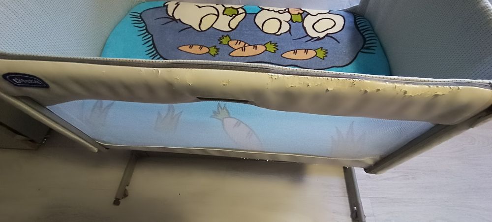 Продам кроватку chicco б/у