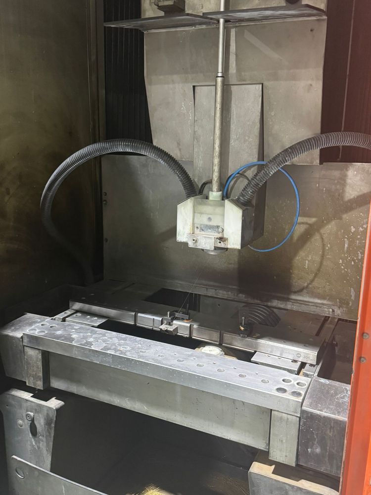 Erosao de fio CHARMILLES TECHNOLOGIES ROBOFIL 310
