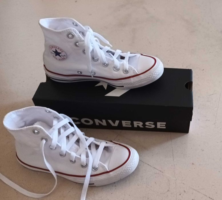 Ténis brancos Converse