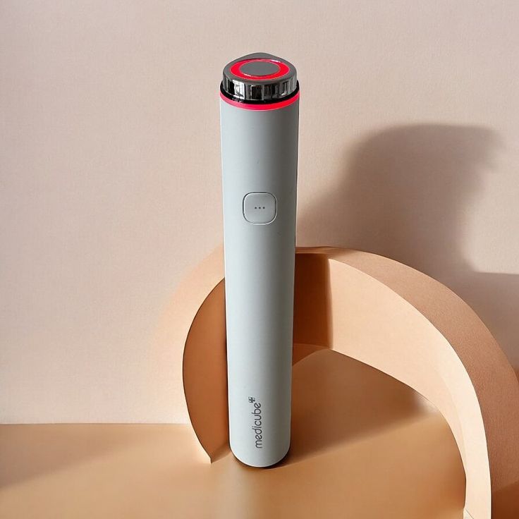 ОРИГІНАЛ Портативний пристрій Medicube Age-R Booster Pro Mini