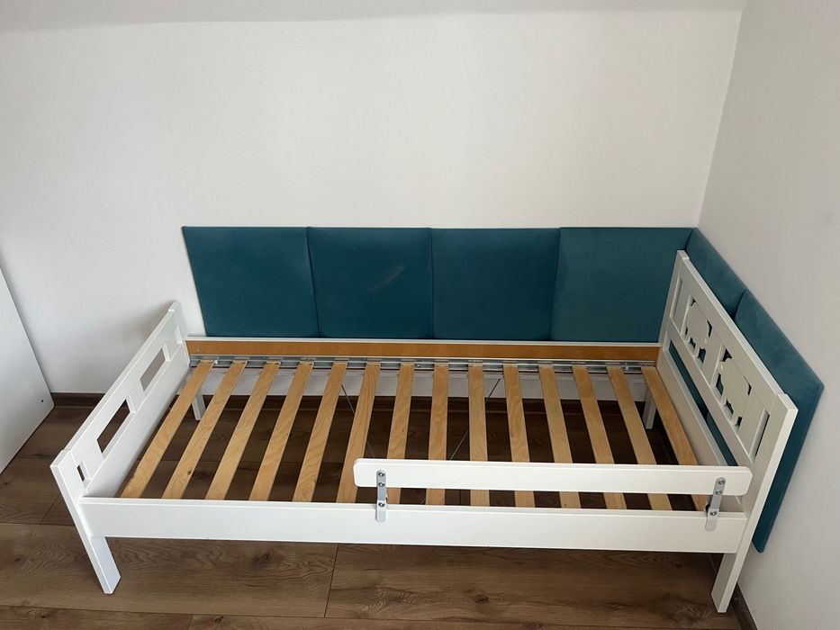 Ikea KRITTER
Łóżko dziecięce z barierką i drewnianym dnem 70x160 cm