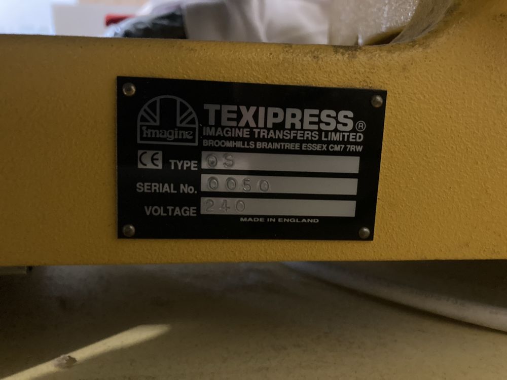 Prensa Termica de  estampagem desocupar ou trocar por monitor