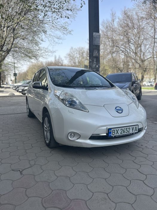 Здам в оренду Nissan Leaf 550 грн доба