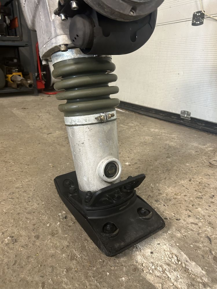 Skoczek ubijak stopa wibracyjna BS 50-2 plus (33) rok 19
