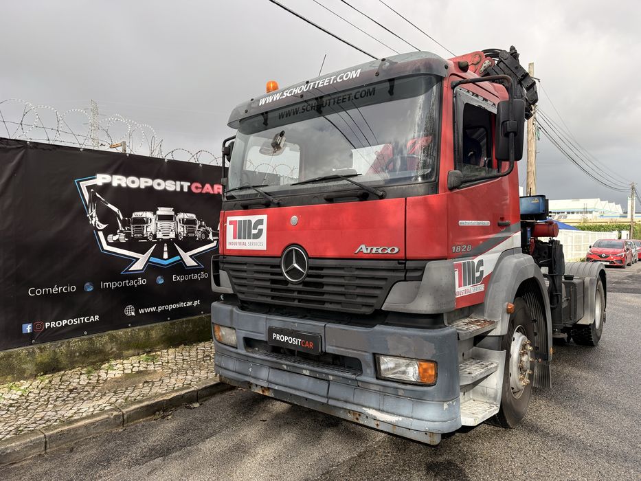MERCEDES ATEGO COM GRUA HMF1820 C/RADIOCOMANDO ###OPORTUNIDADE###