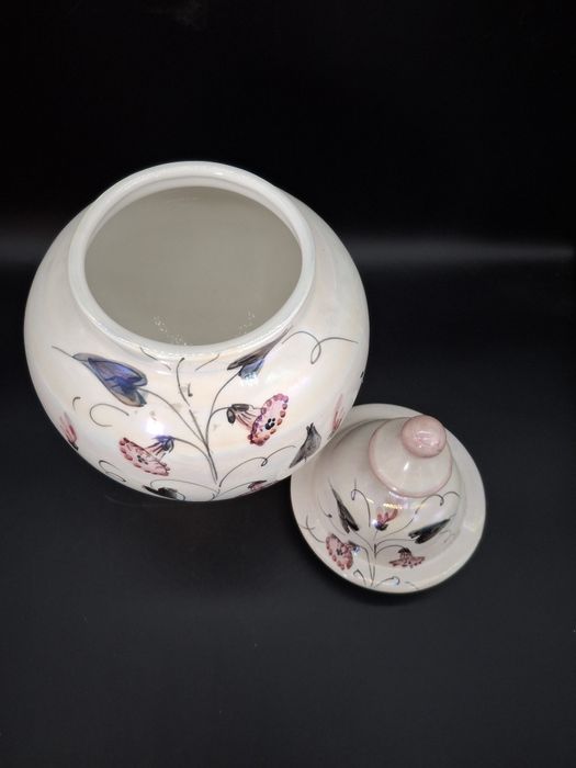 Wazon z pokrywą NR12