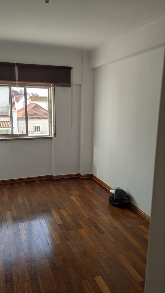 Escritorio no centro de Santarem