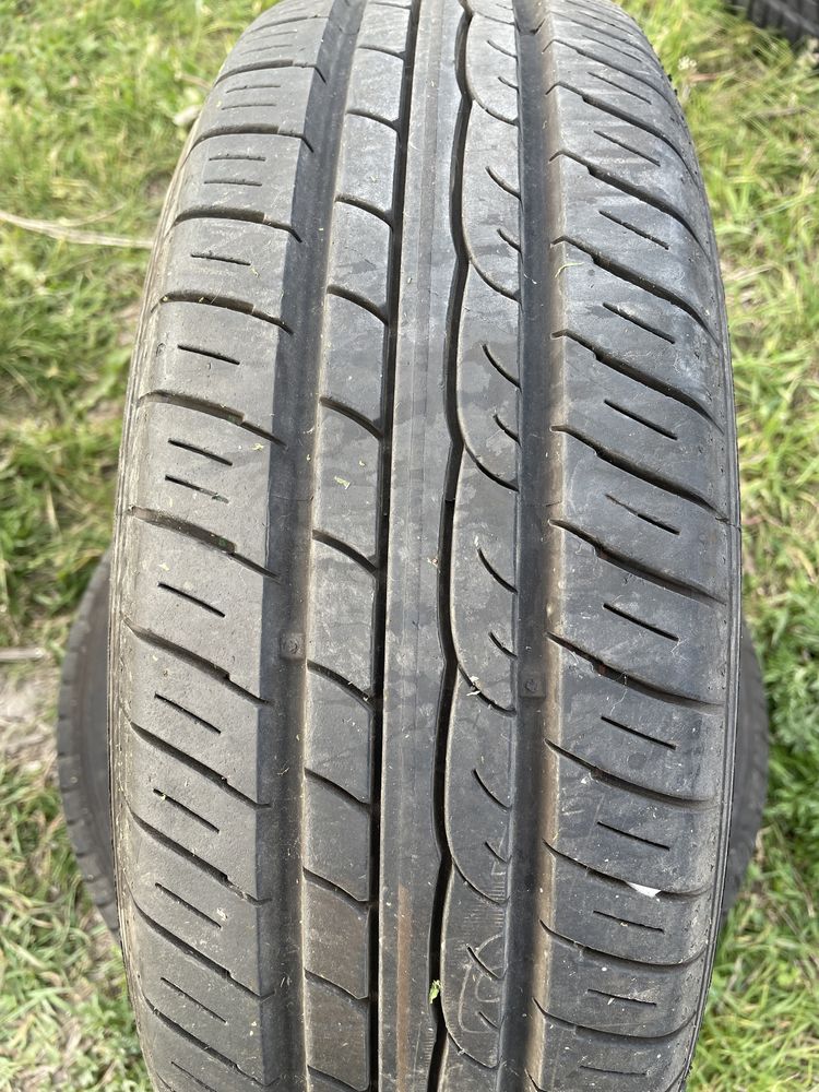 Резина шини літо 175 65 R15 Dunlop sport