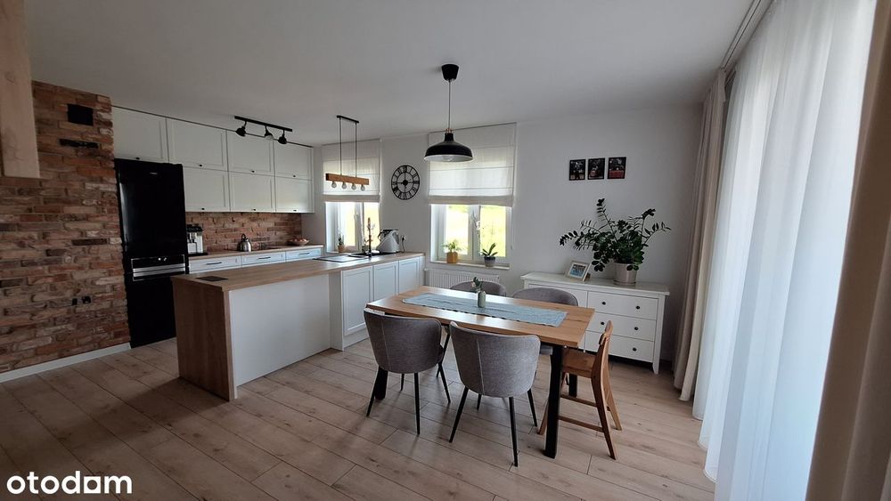 Przestrony dwupoziomowy Apartament Osiedle Hallera - 4 pokoje