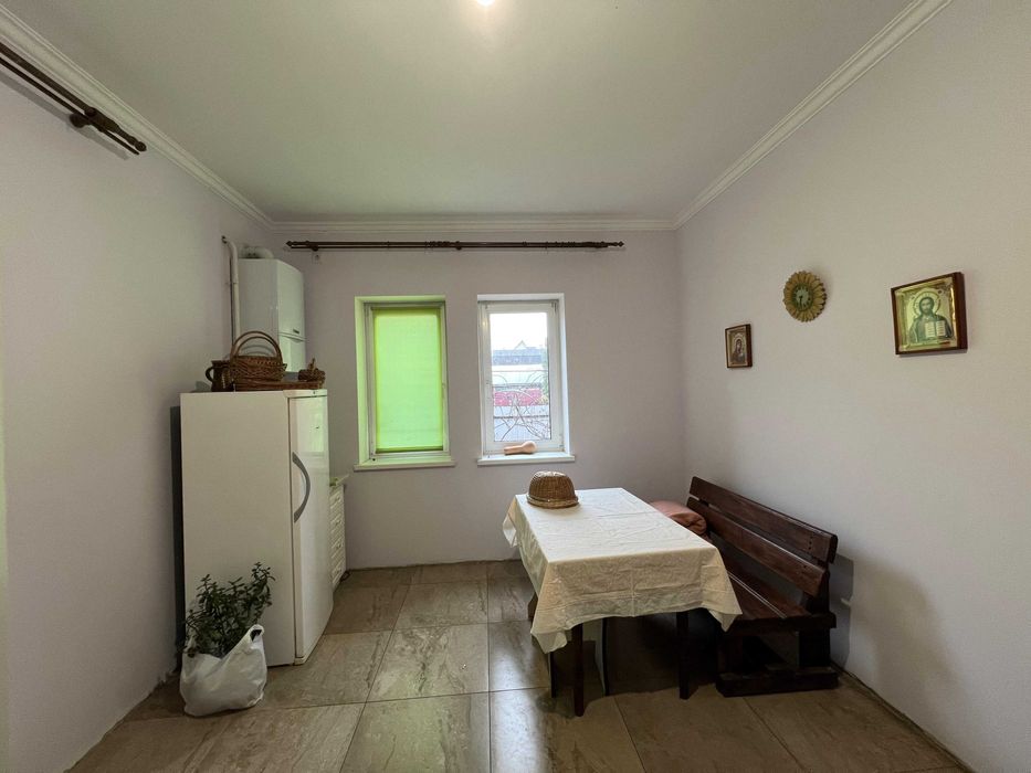 Продаж двоповерхового будинку вул. Надпільна