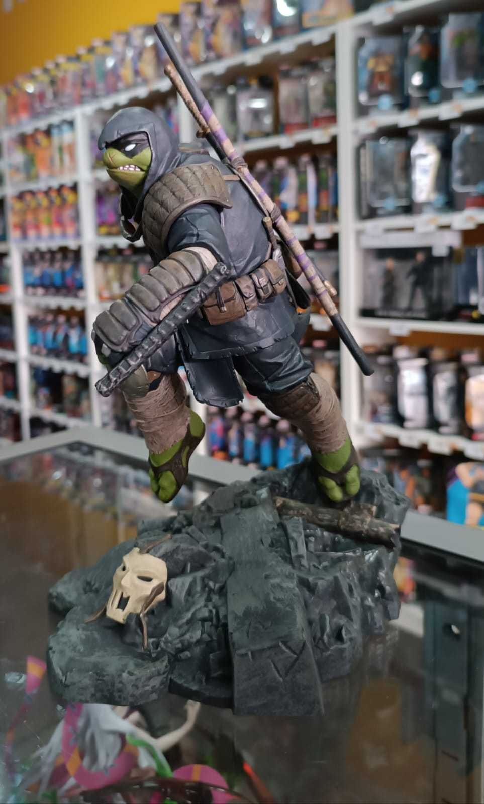 Estátua TMNT - The Last Ronin