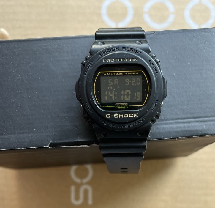 Часи Casio DW-5700BBM-1ER