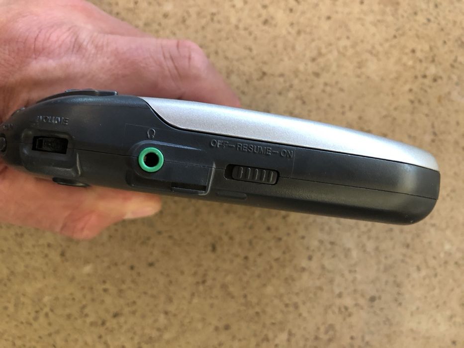 Cd плеер Sony d-181groove