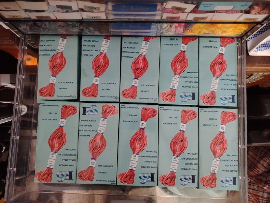 Linhas de bordar - ponto cruz