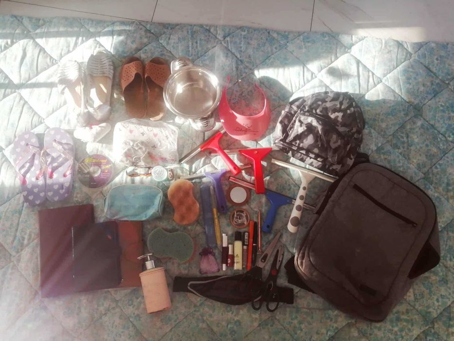 Różności (plecaki, buty, środki czystości, inne)