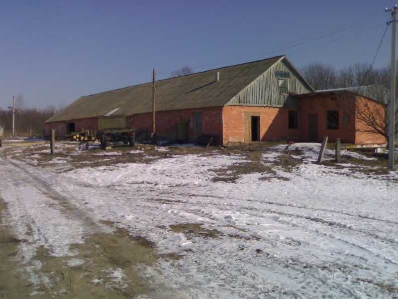 Виробнича база склад логістичний центр