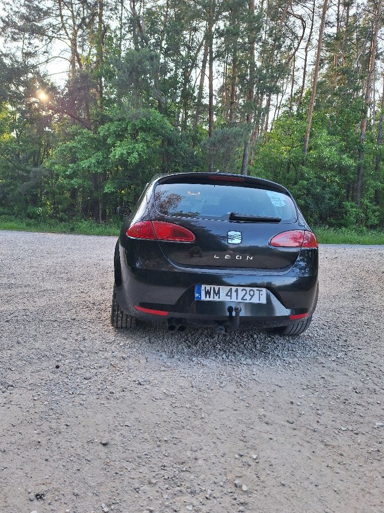 Seat leon 2  2.0 FSI benzyna  2006