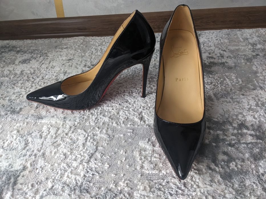 Туфлі лодочки Louboutin