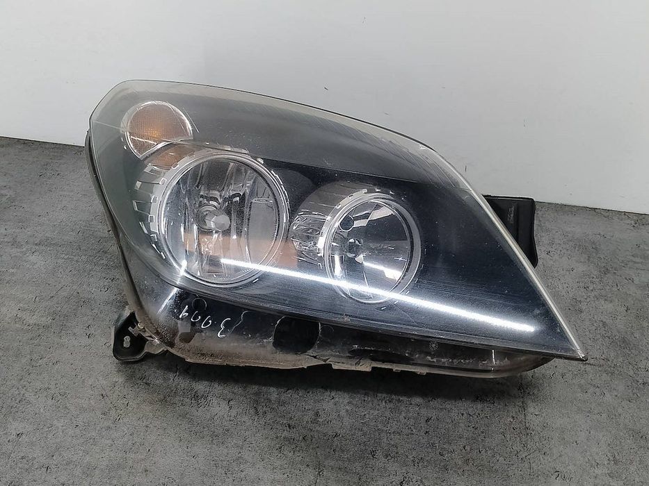 LAMPA PRZÓD PRAWA OPEL ASTRA H 1EG270370-02  24451033 RH