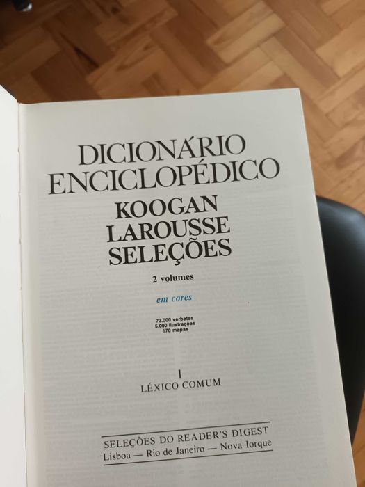 Enciclopédias 3 volumes