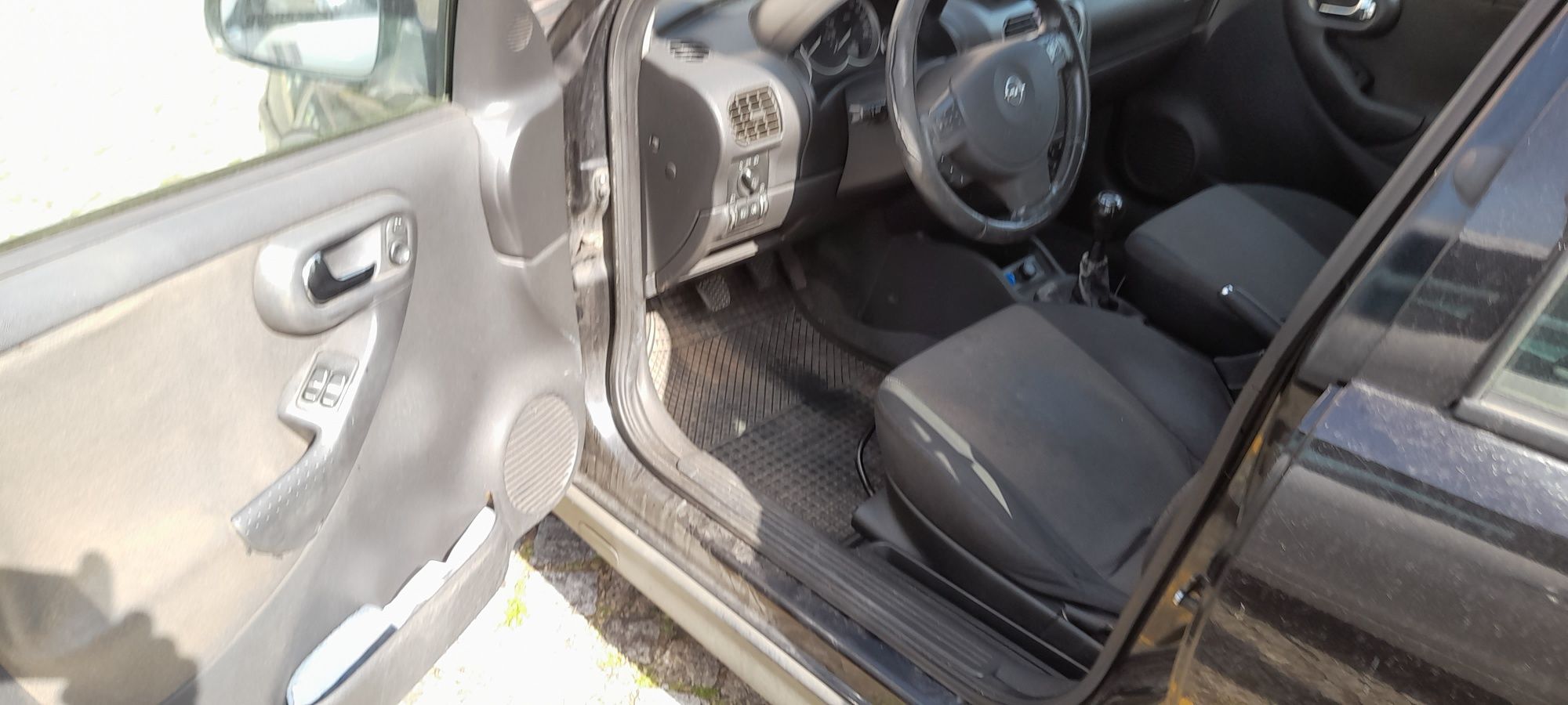 Opel corsa com 204000k