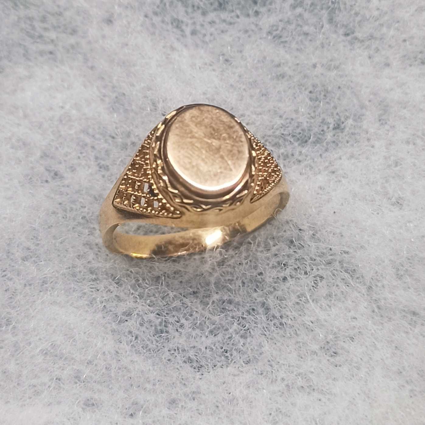 Złoty pierścionek -Lombard  Central Pabianice skup złota