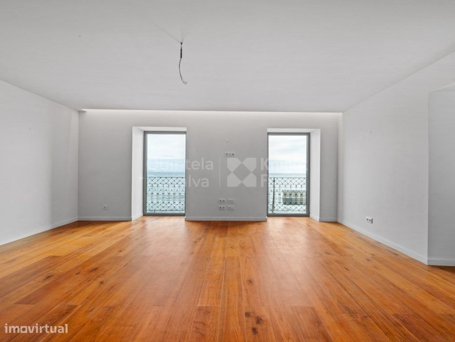 Apartamento T2 com vista mar em Paço de Arcos, Oeiras