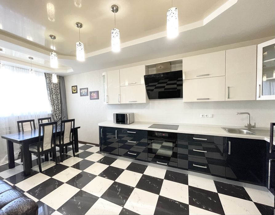 Від власника. Оренда квартири Севастопільська площа, є генератор.