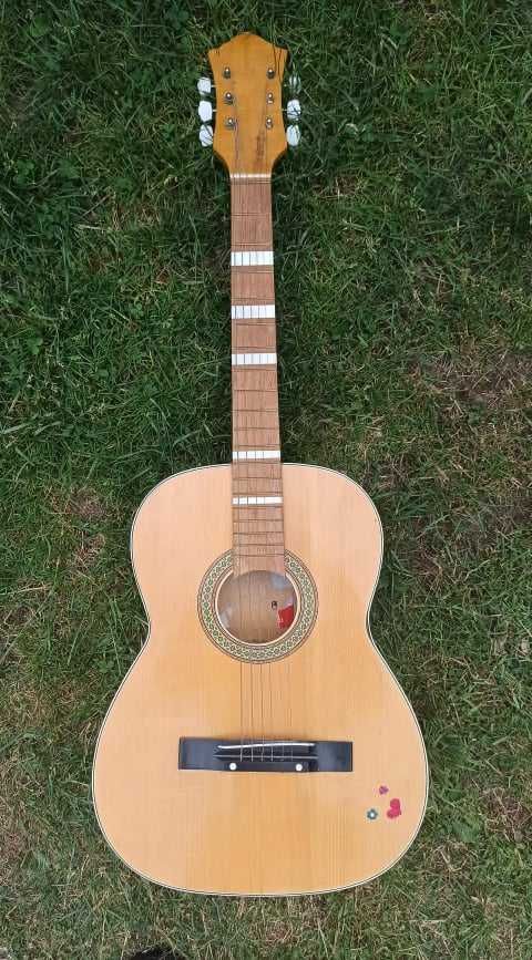 Gitara średnia HS-21 z 1982 roku