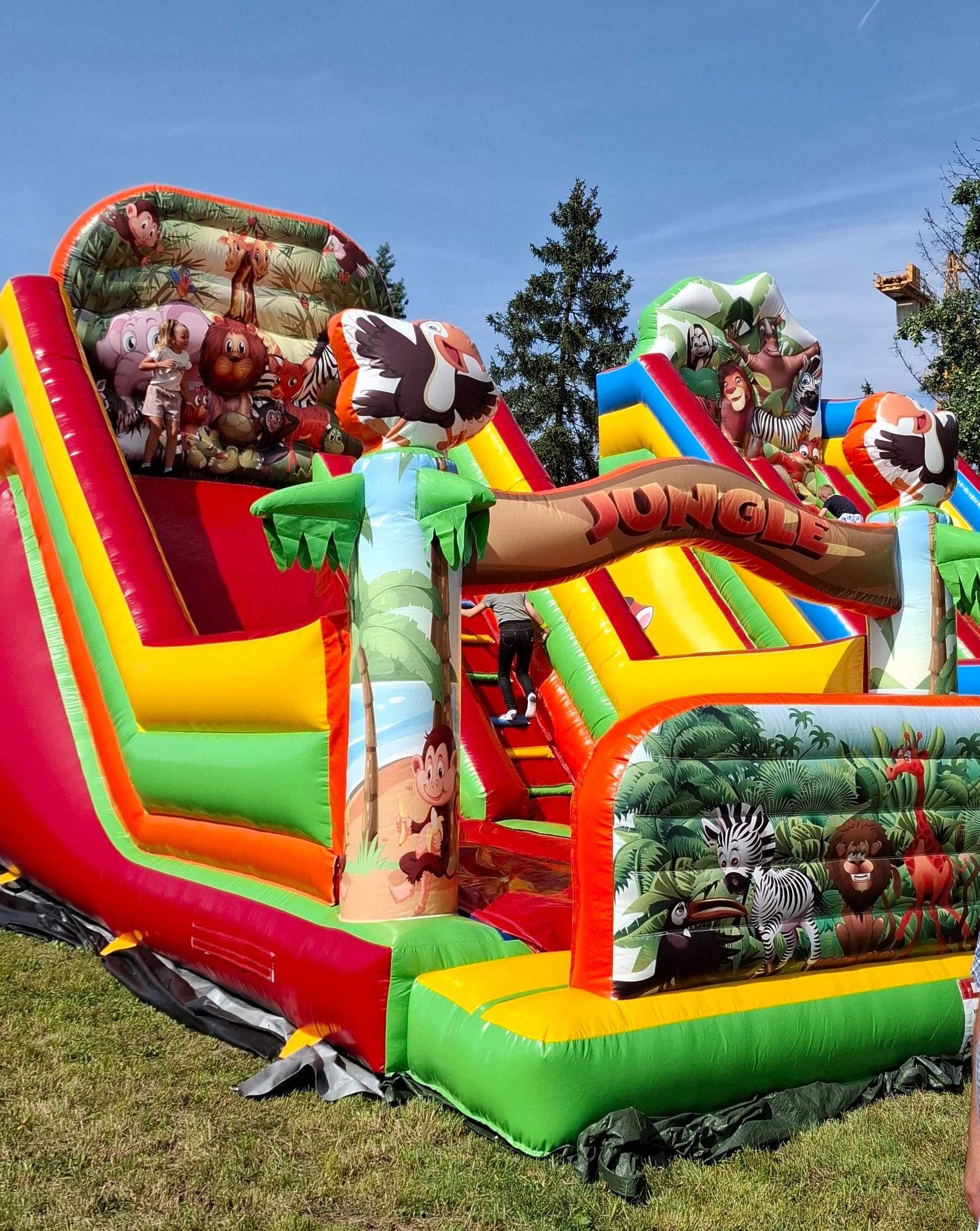 Dmuchańce dmuchaniec zjeżdżalnia animacje event pianaparty holi namiot