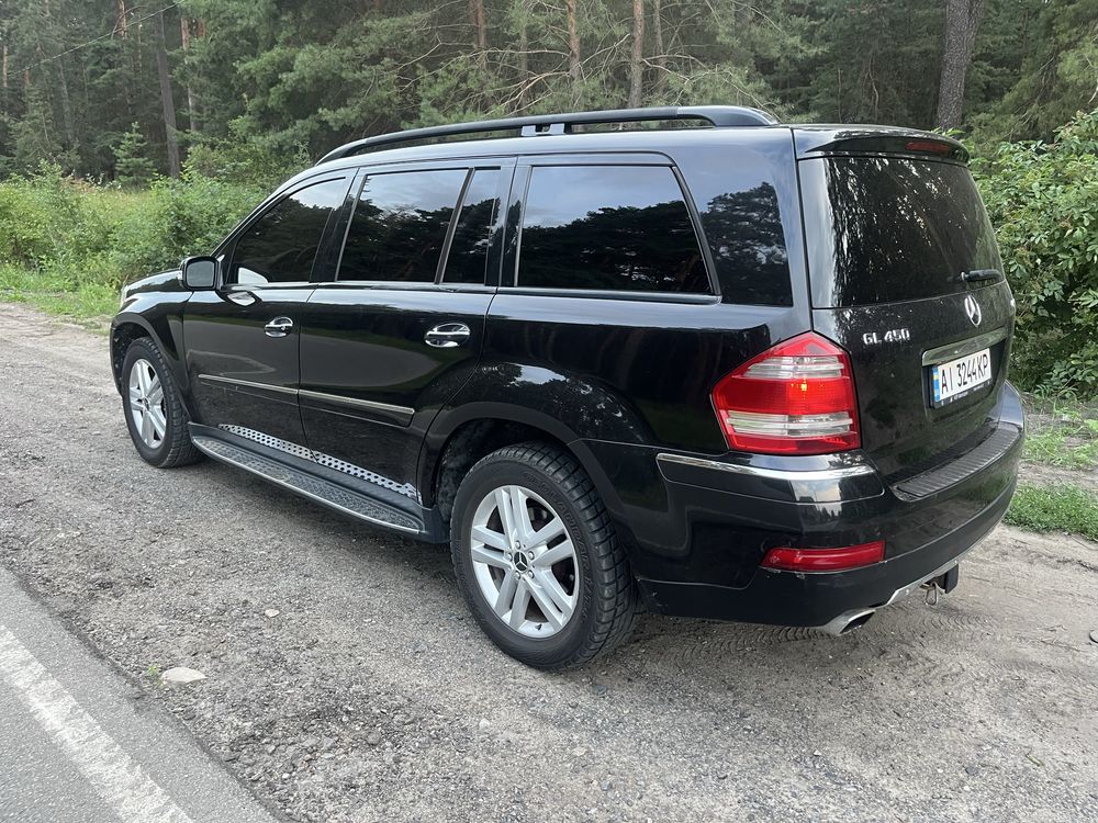 Продам хороший автомобиль
