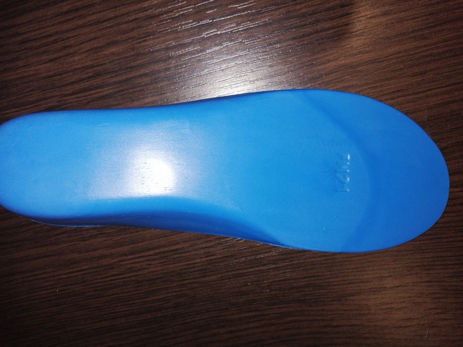 Устілки ортопедичні, стельки.