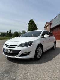 Opel Astra J sport tourer