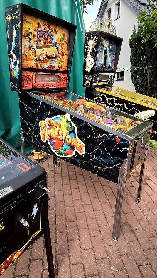 flipper The Flintstones i Freddy Nightmare on Elm Street - Pinball