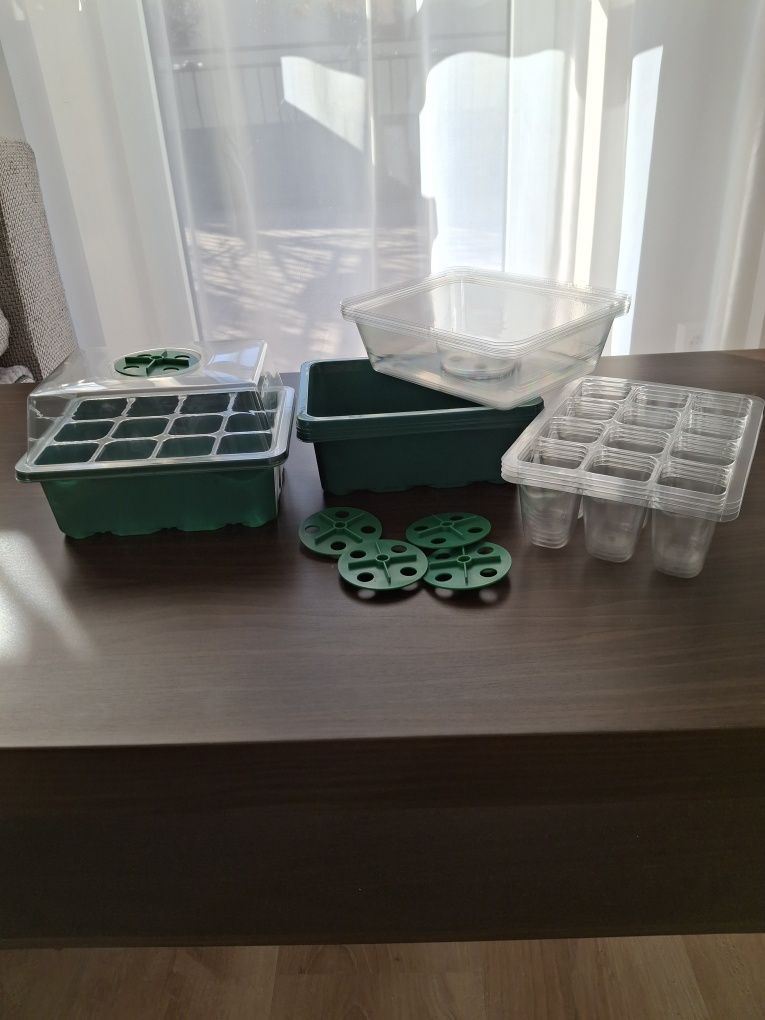 Mini szklarnia do siewu nasion